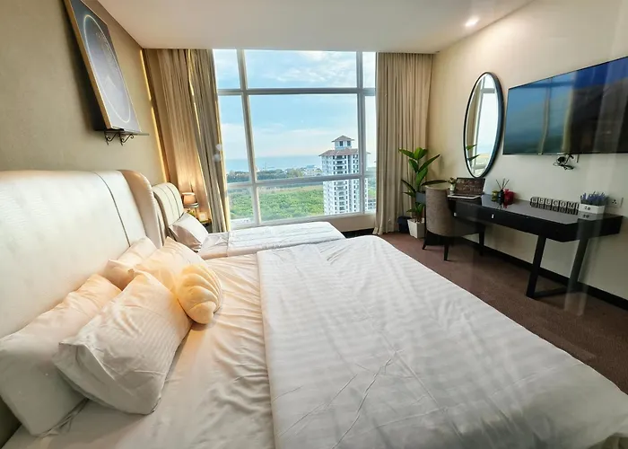 Hatten Hotel Super Sea View 4Pax High Floor Free 1 Carpark & Netflix With 2 Tv Room
